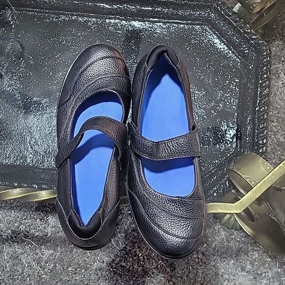 APEX SLIP RESISTANT  VELCRO STRAP ROUND TOE MARY JANE STYLE SHOE - Picture 12 of 15